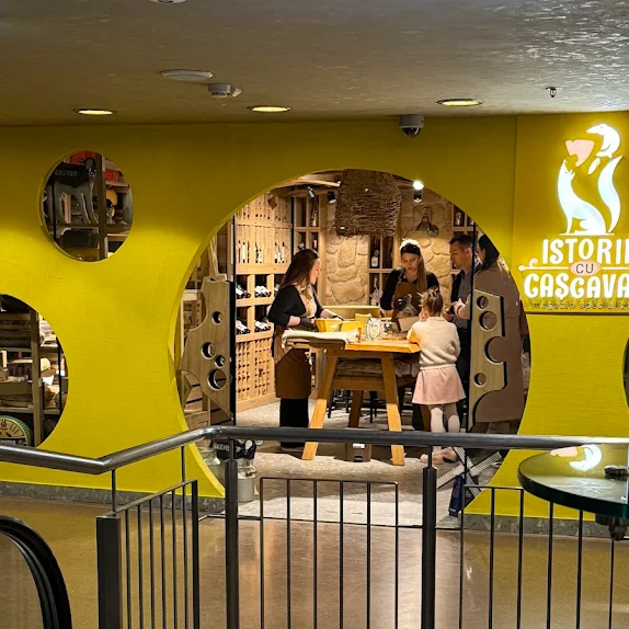 Istorii cu Cașcaval Palas Mall, Iași img1